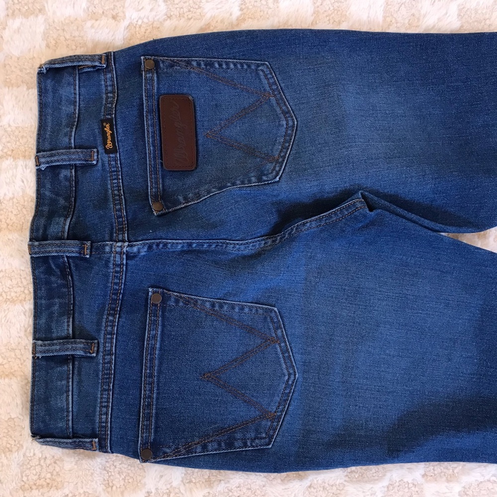 Wrangler Bootcut Jeans - Picture 4 of 10
